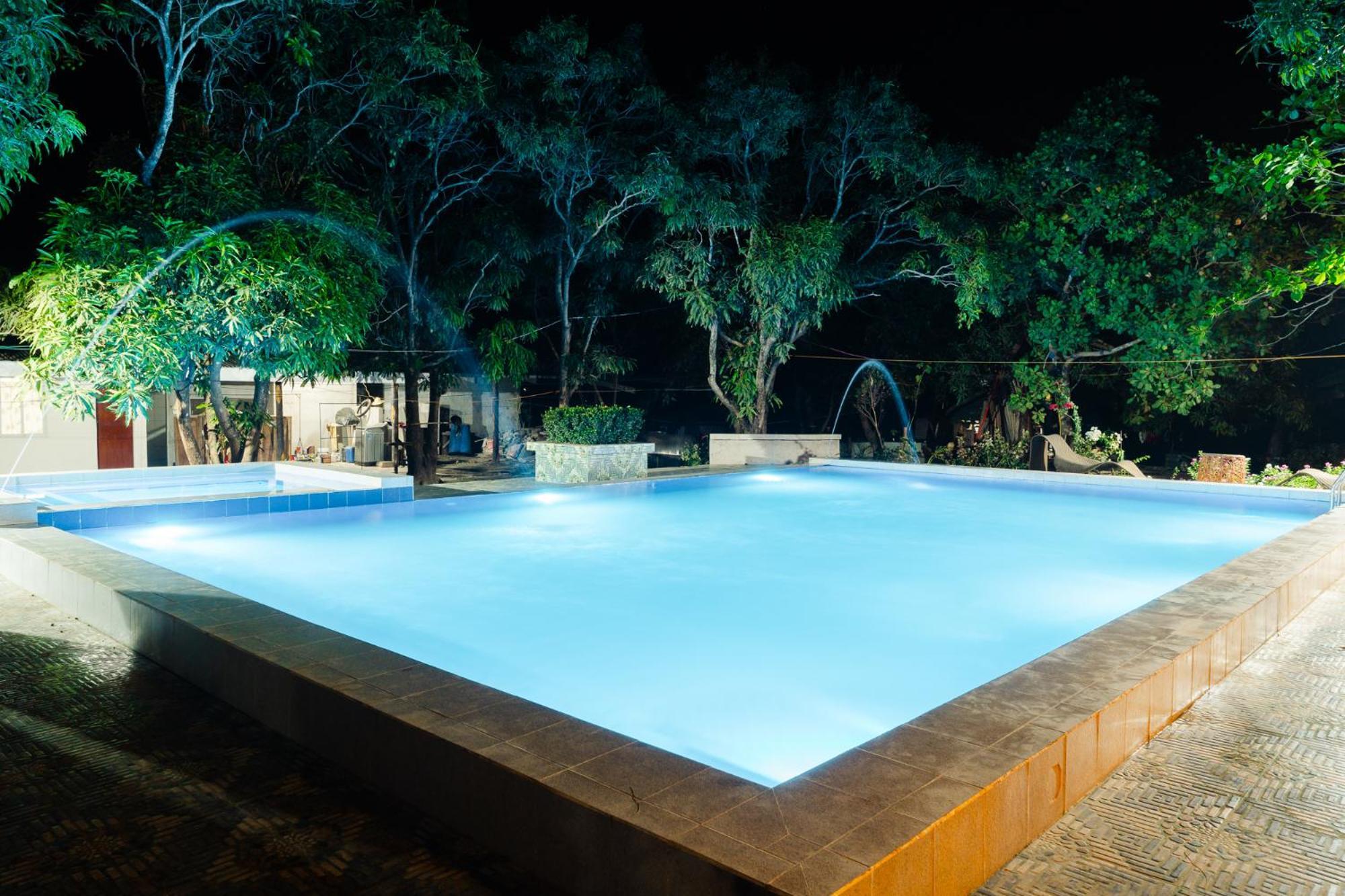 Q Beach Resort Cabangan Εξωτερικό φωτογραφία